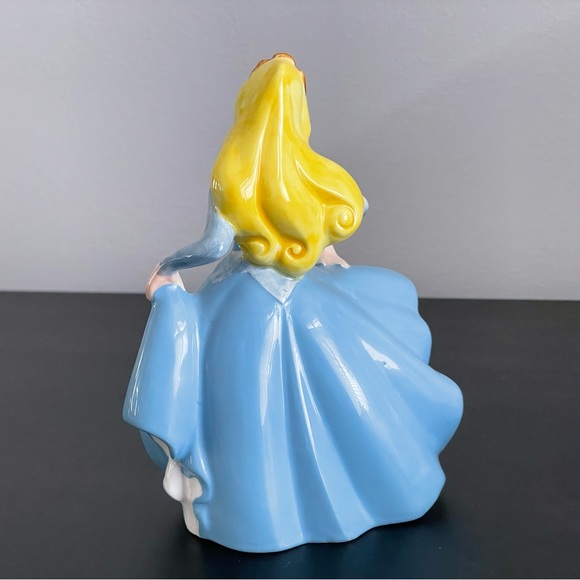 Vintage Disney Sleeping Beauty / Aurora Figurine - Picture 2 of 5